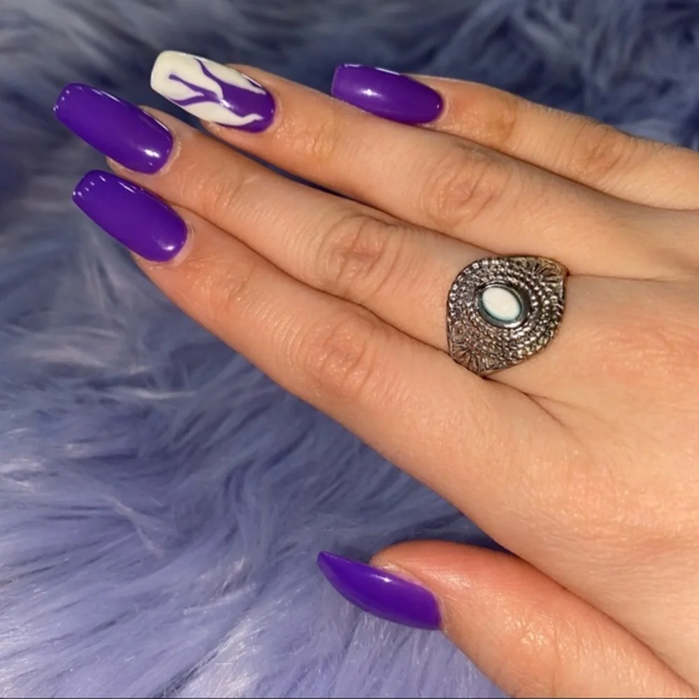 Boho Indie Central Stone Ring